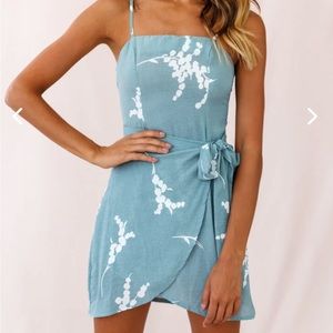 NET Selfie Leslie Wattle Floral Wrap Dress Sage/White